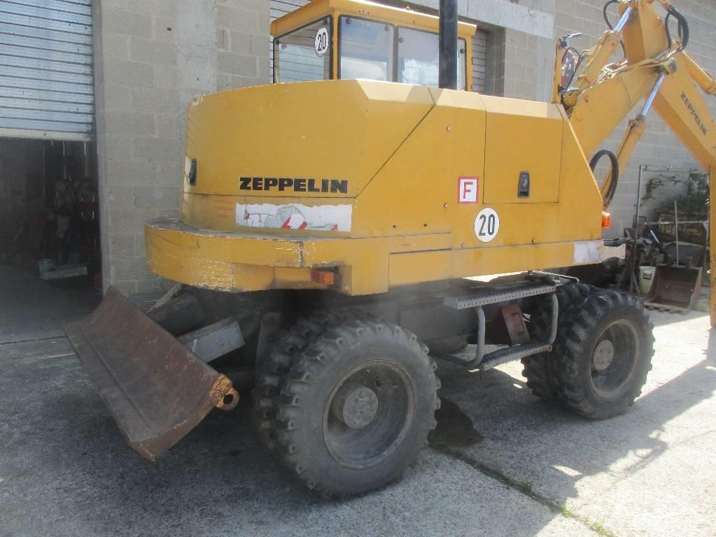 Zeppelin ZM 10 Pelle sur pneus