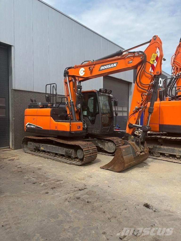 Develon DX140LC-7 Pelle sur chenilles