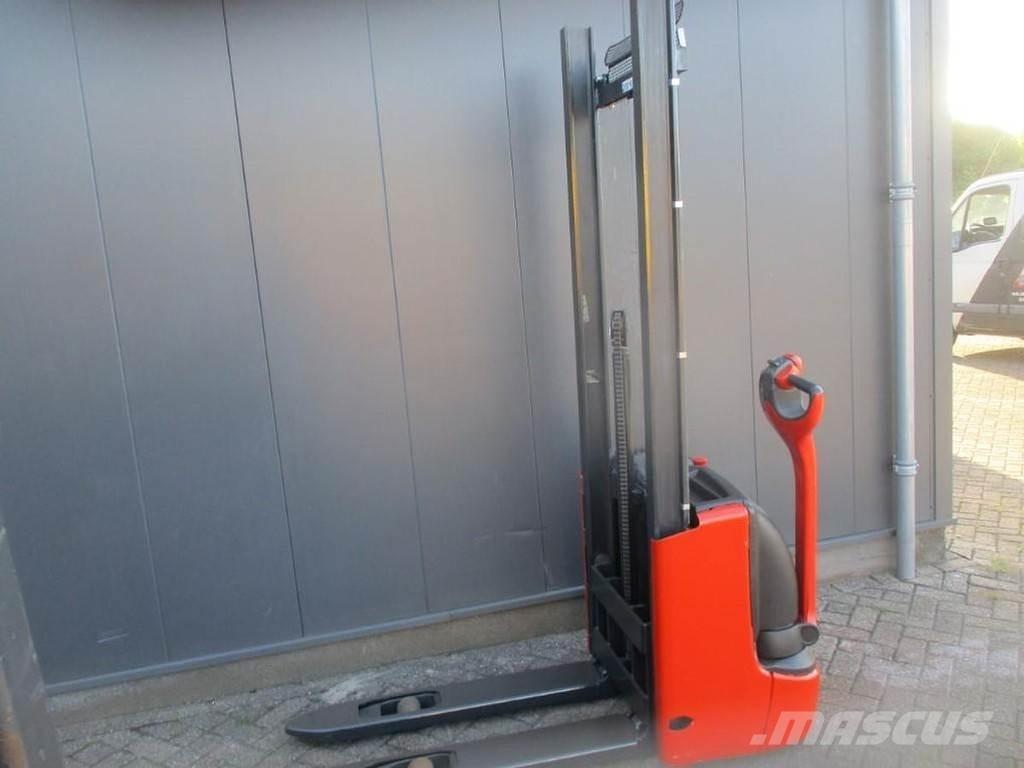 Linde L 10 Gerbeur accompagnant