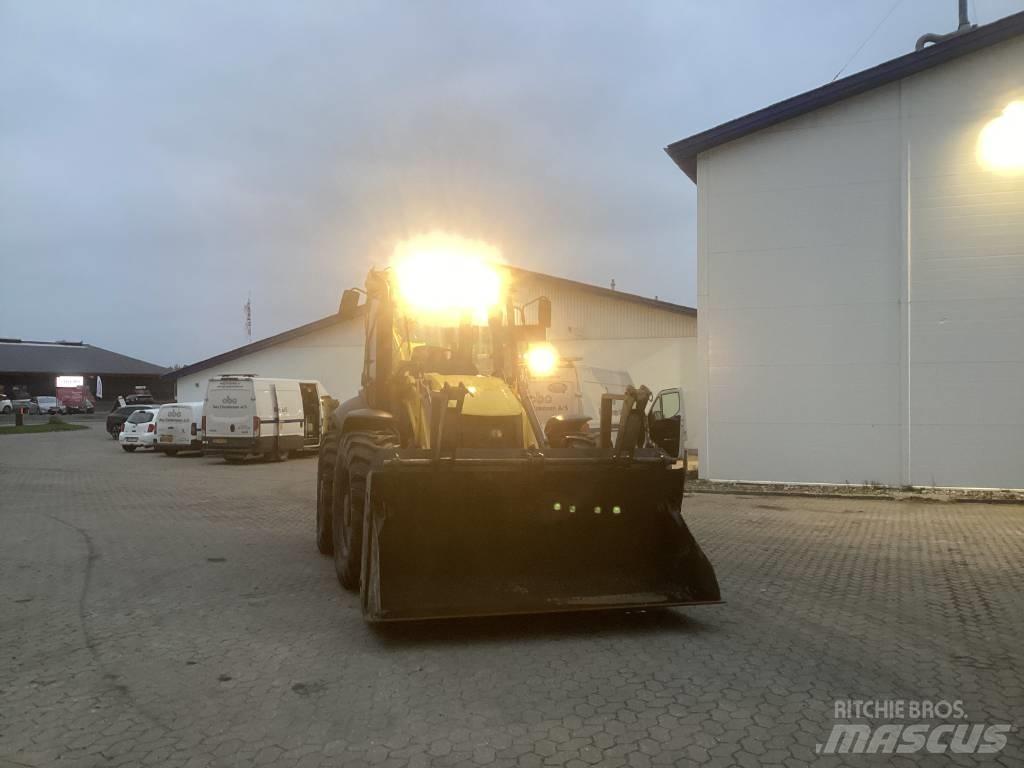 New Holland B 115 C Tractopelle
