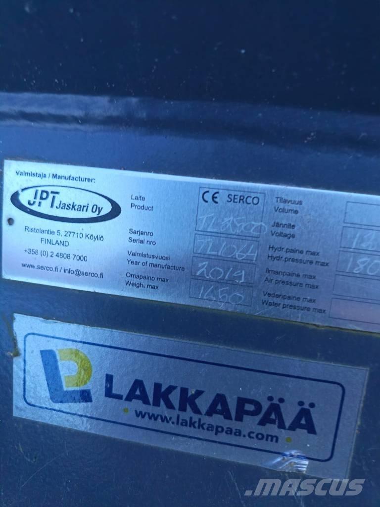  Serco Kerttu TL 2500 Niveleuse, lame