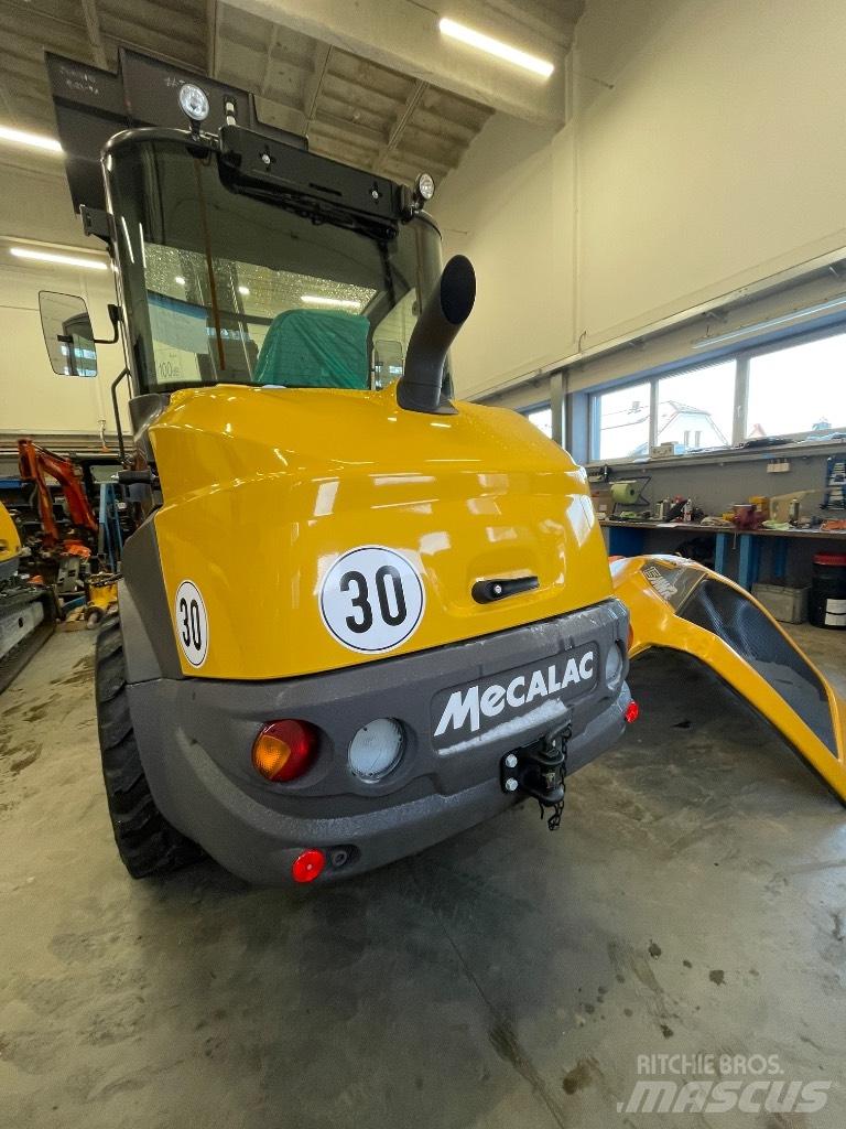 Mecalac AX 1000 Chargeuse sur pneus
