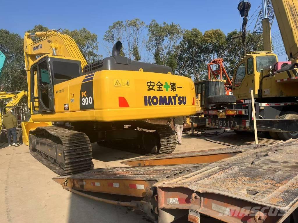 Komatsu PC 300 LC-7 Pelle sur chenilles
