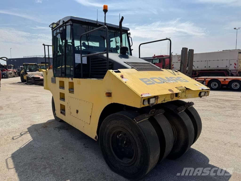 Bomag BW 24 R Rouleaux à pneumatiques