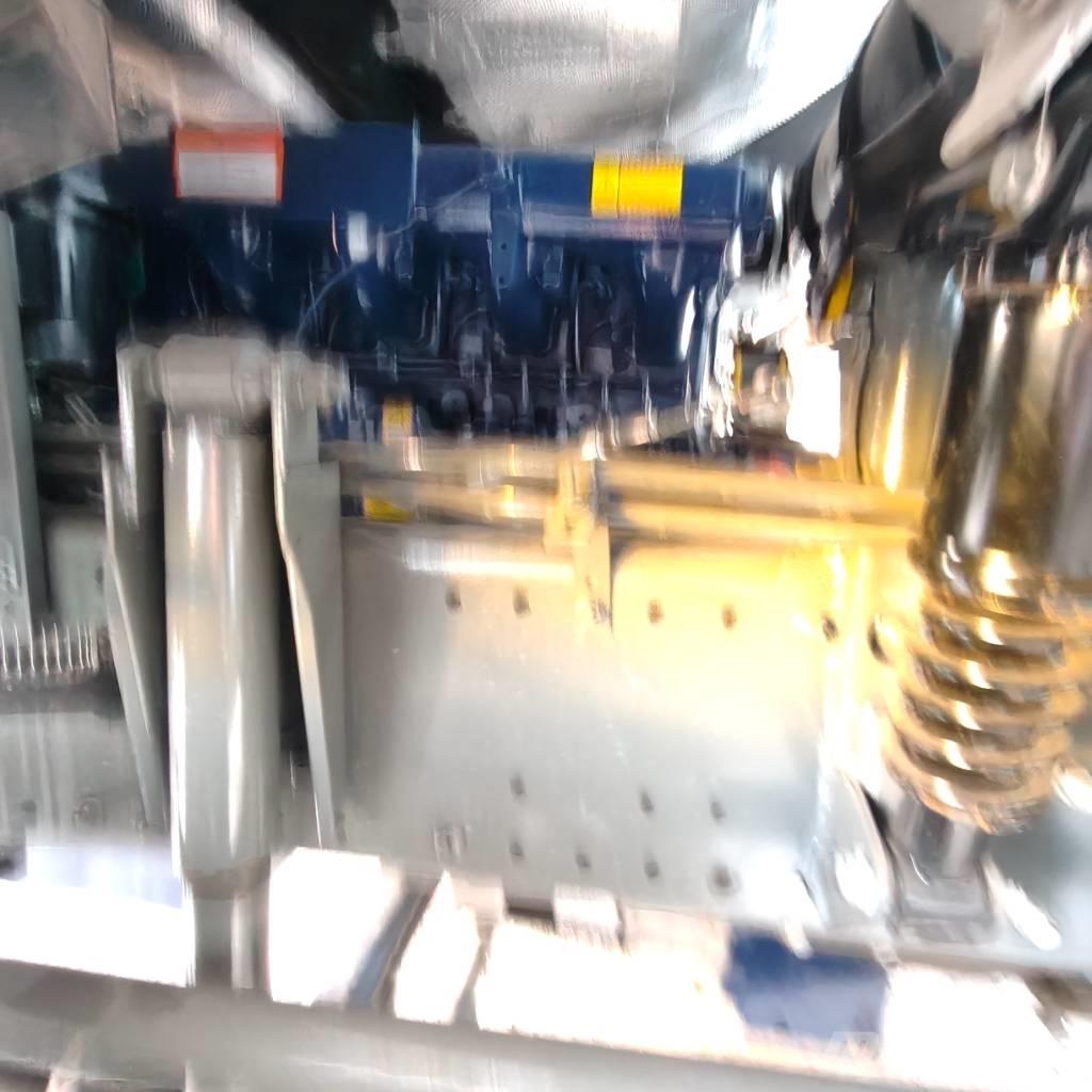 Howo 371 8x4 Camion benne