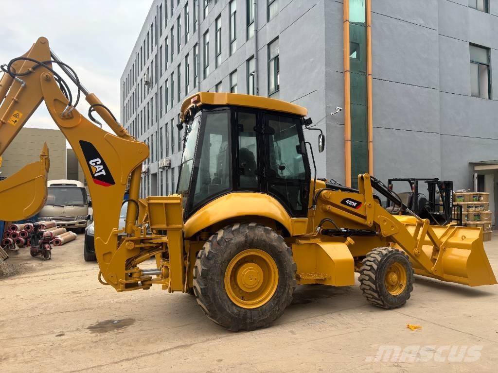 CAT 420 F Tractopelle