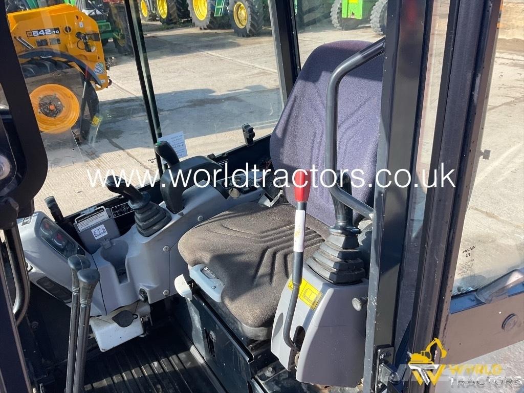 Kubota U 27-4 Mini pelle < 7t