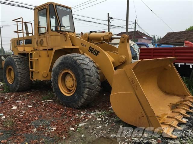 CAT 966 F Chargeuse sur pneus
