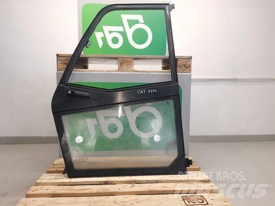 CAT TH337C door Cabine