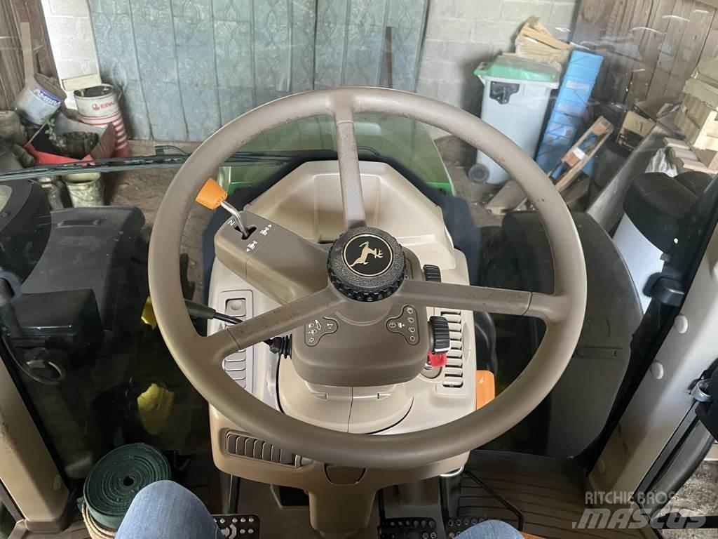 John Deere 6110M Tracteur