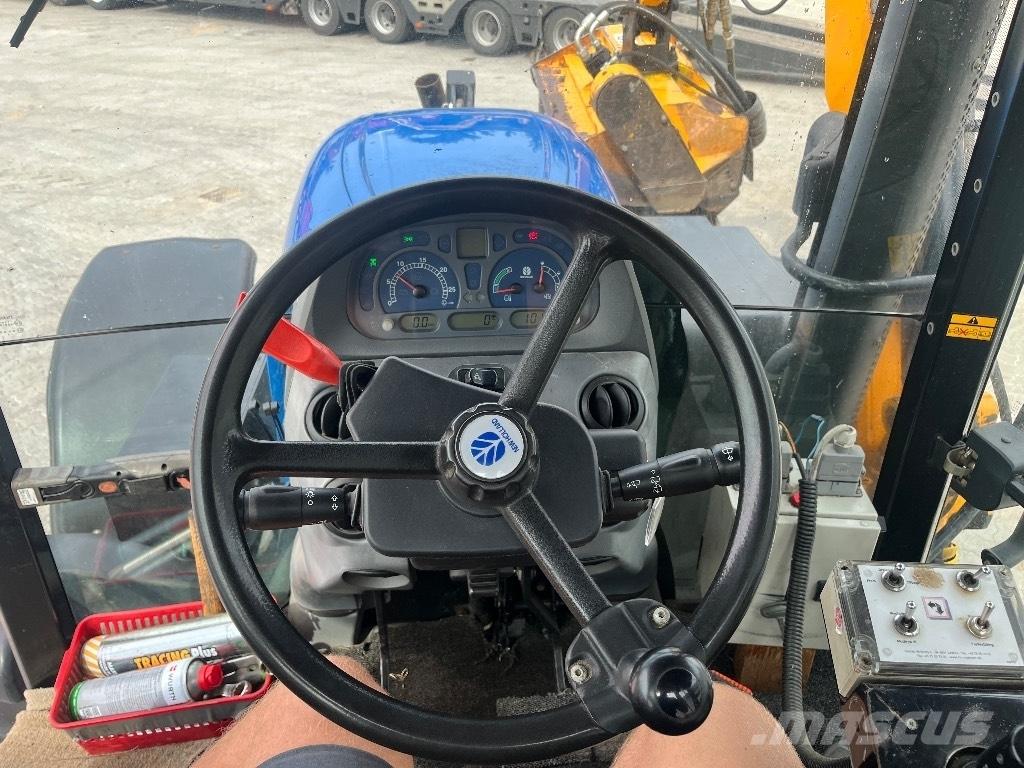 New Holland TS 115 A Tracteur