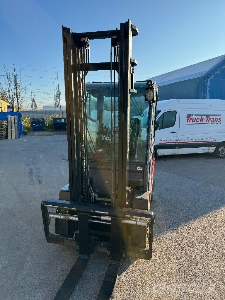 Toyota 02-8FDF25 Chariots diesel