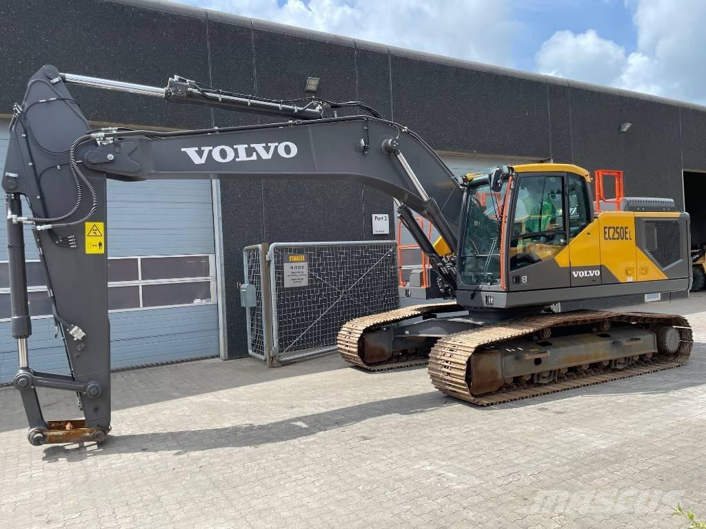Volvo EC250E Pelle sur chenilles