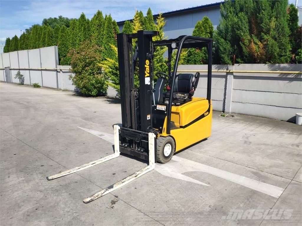Yale ERP16 VT Chariots élévateurs électriques