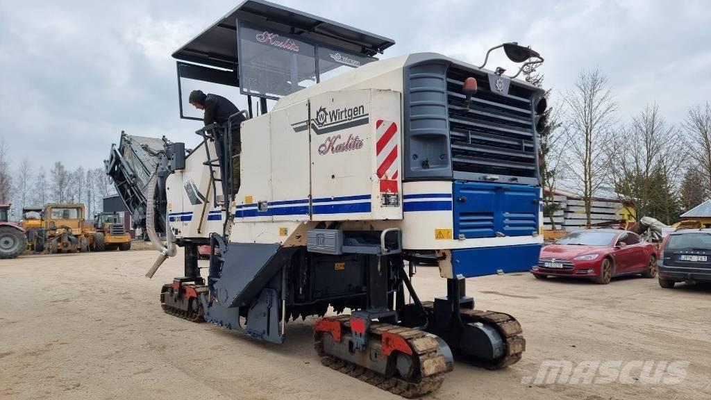 Wirtgen W 210 Fraiseuse à froid