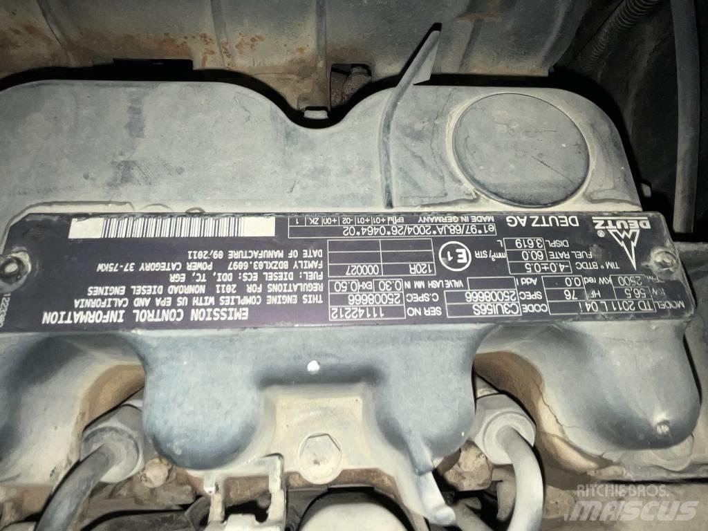 JCB 409 Chargeuse sur pneus