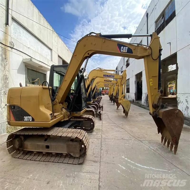 CAT 307 Pelle sur chenilles
