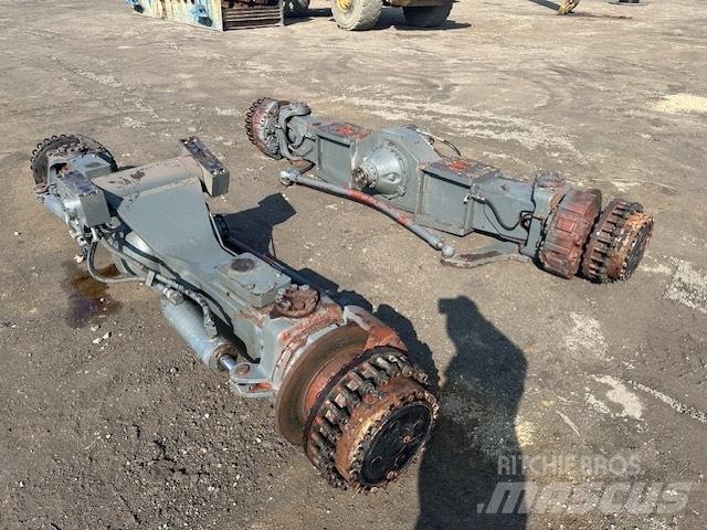 Liebherr A 944 axles Essieux