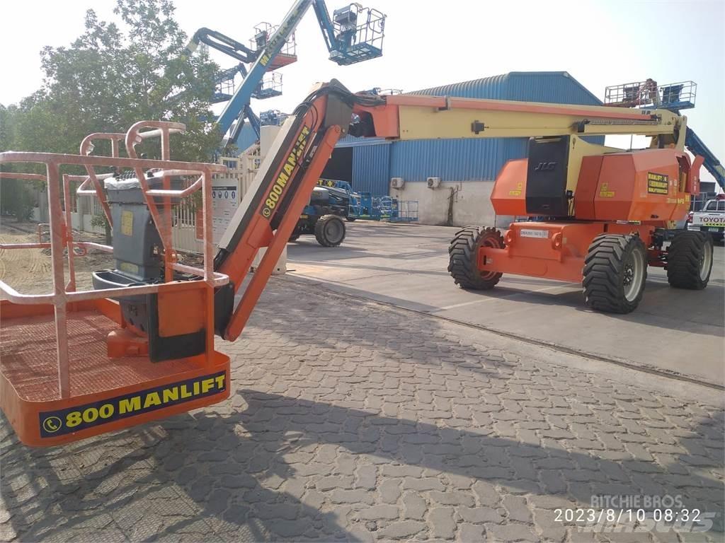 JLG 800AJ Nacelles articulées