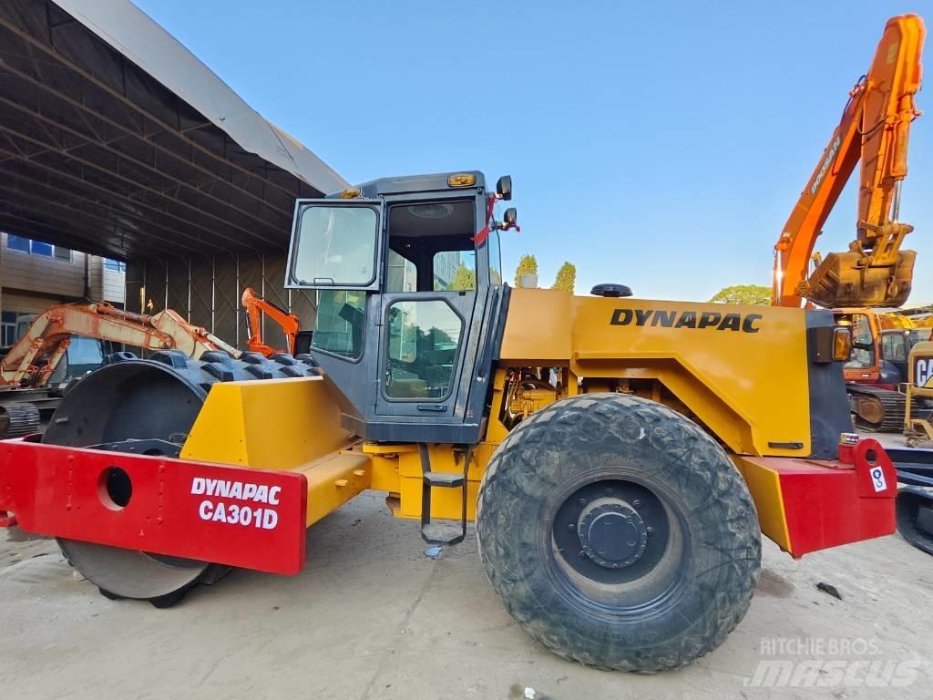 Dynapac CA 301 D Rouleaux monocylindre