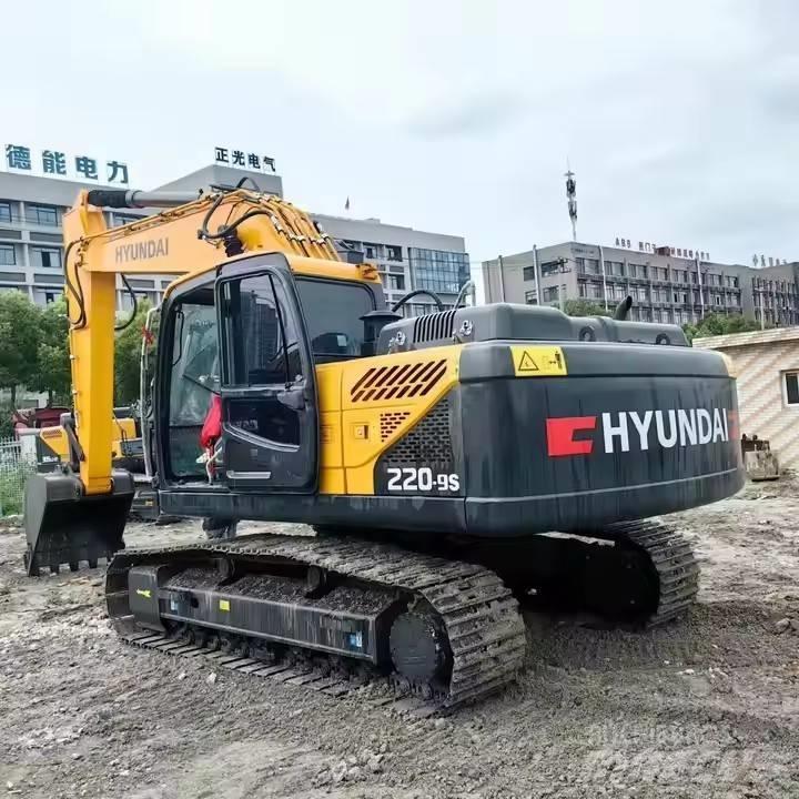 Hyundai 220-9S Pelle sur chenilles