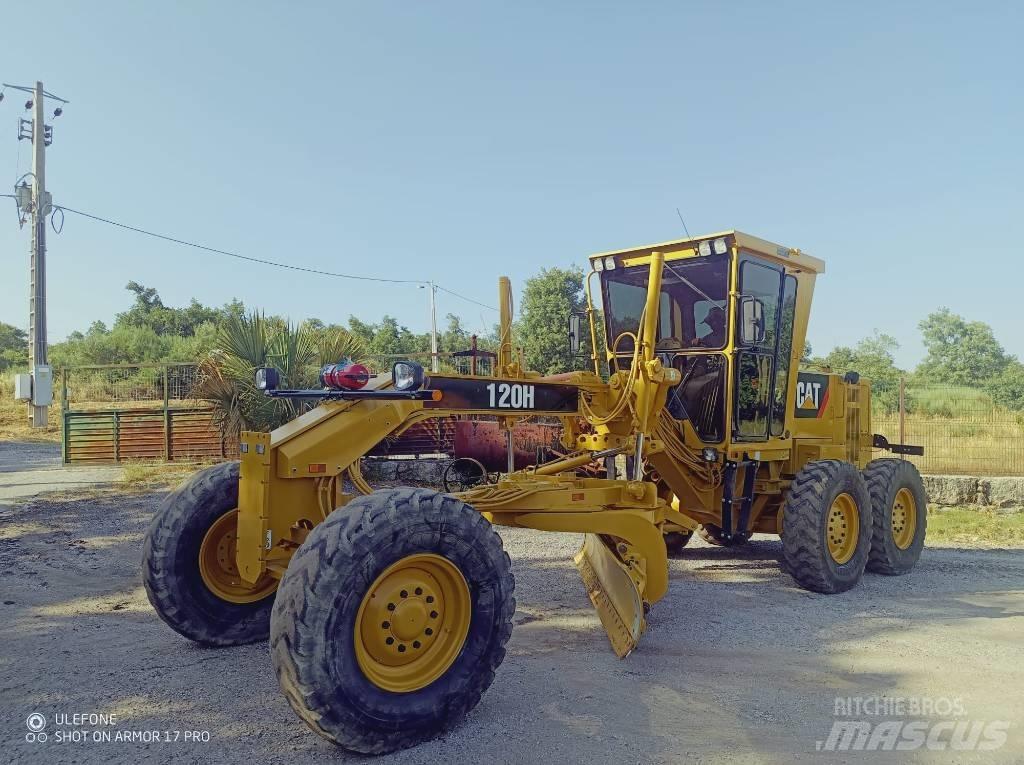 CAT 120 H Niveleuse