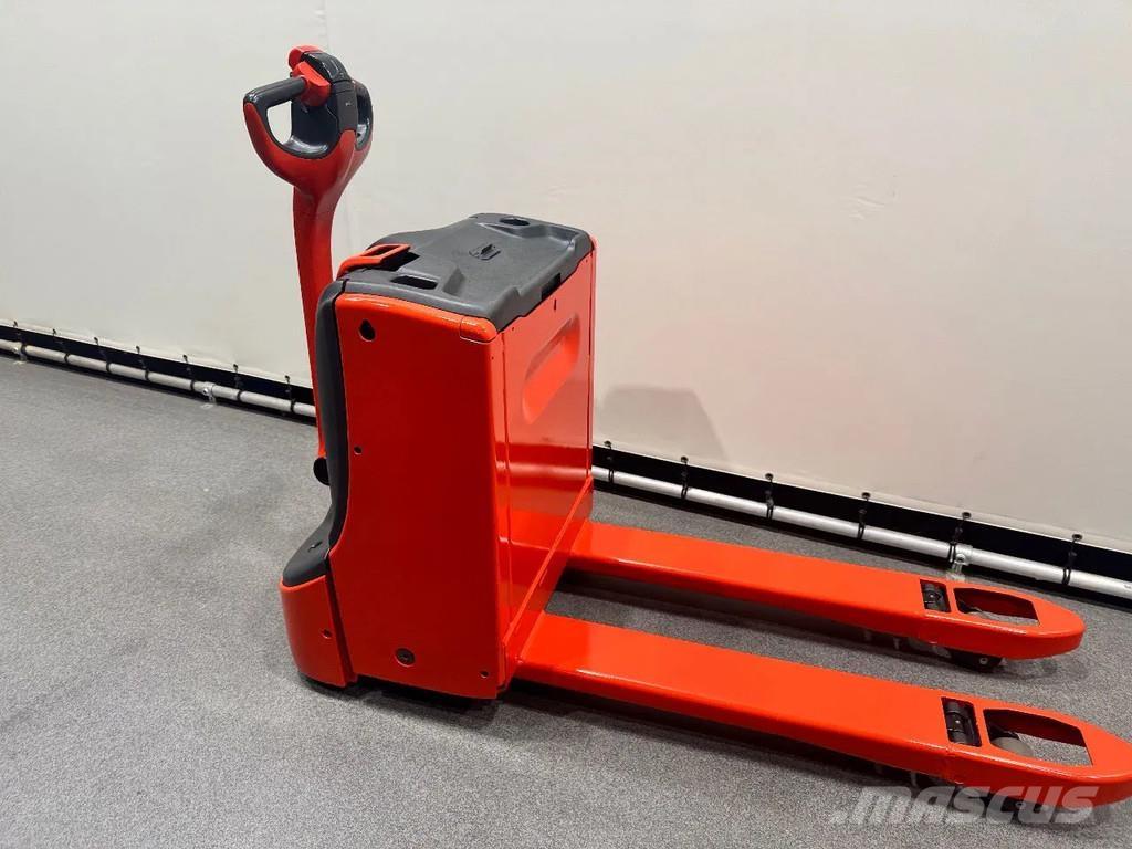 Linde T 20 Transpalette accompagnant