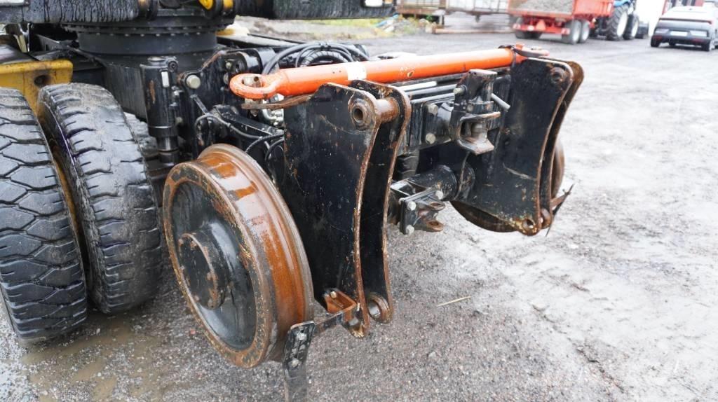 Hydrema MX 16 Rail Pelle sur pneus