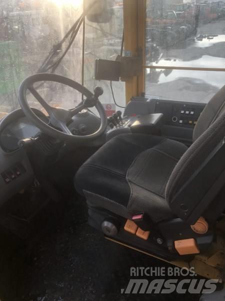 Volvo L 110 E Chargeuse sur pneus