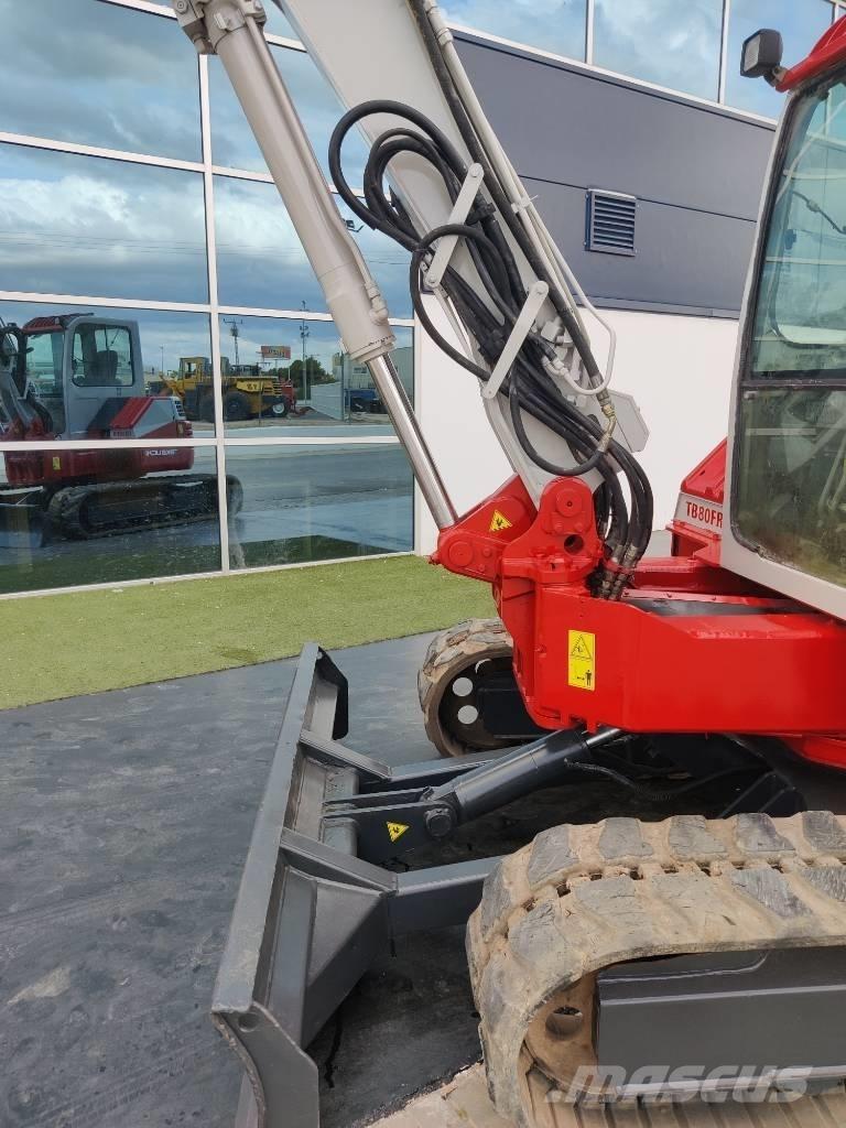 Takeuchi TB 80 FR Mini pelle 7t-12t