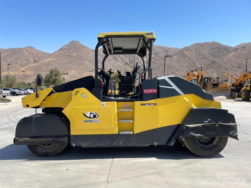 Bomag BW28RH Rouleaux à pneumatiques