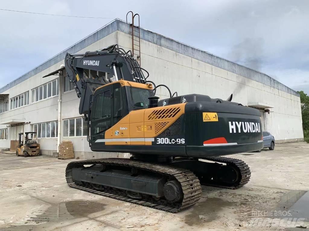 Hyundai R300LS-9S Pelle sur chenilles
