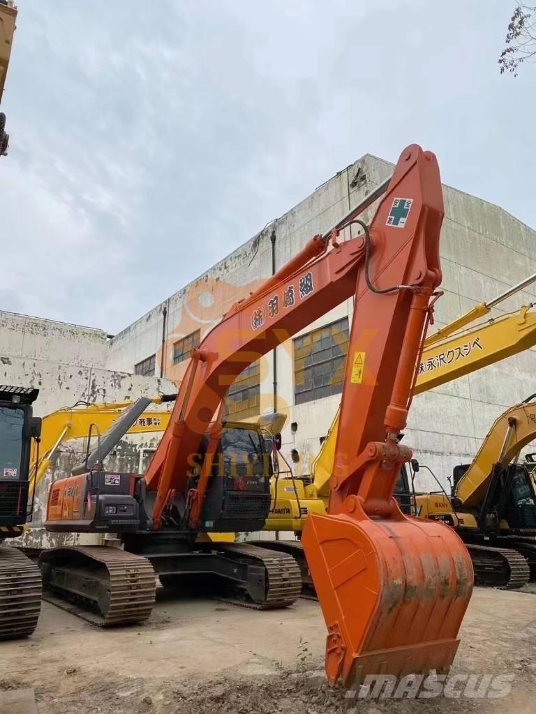 Hitachi ZX 240-3G Pelle sur chenilles