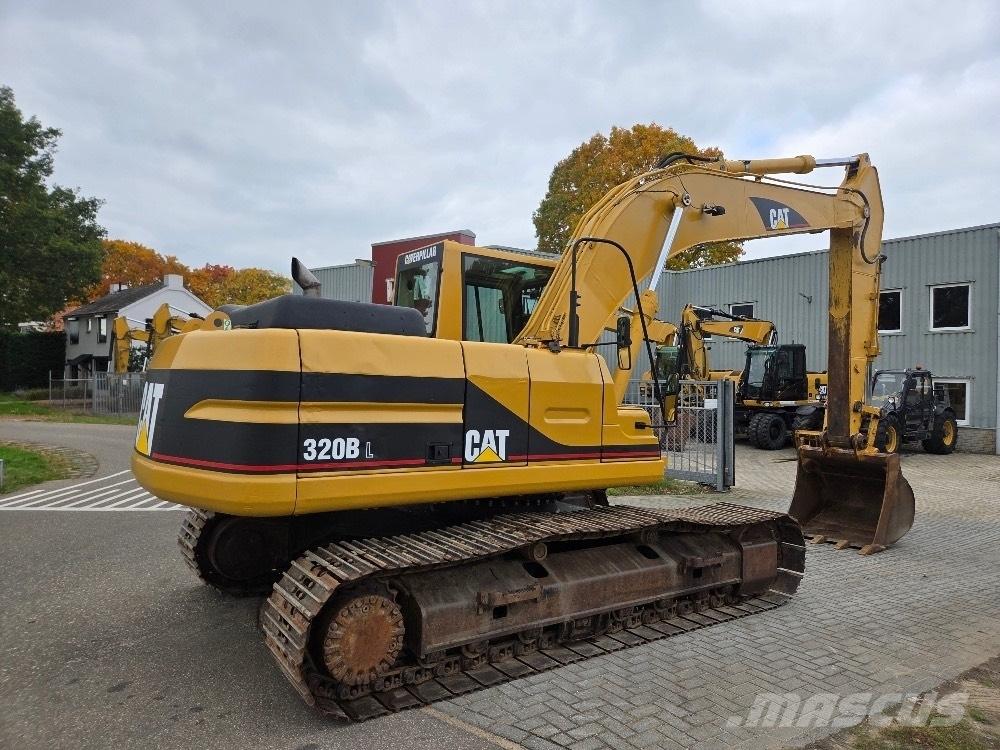 CAT 320BL Pelle sur chenilles