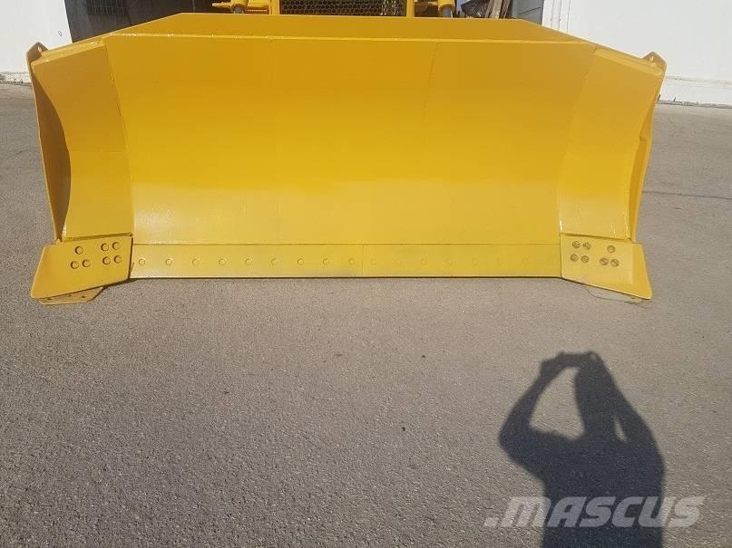 Komatsu D65EX-15 Bouteurs sur chenilles