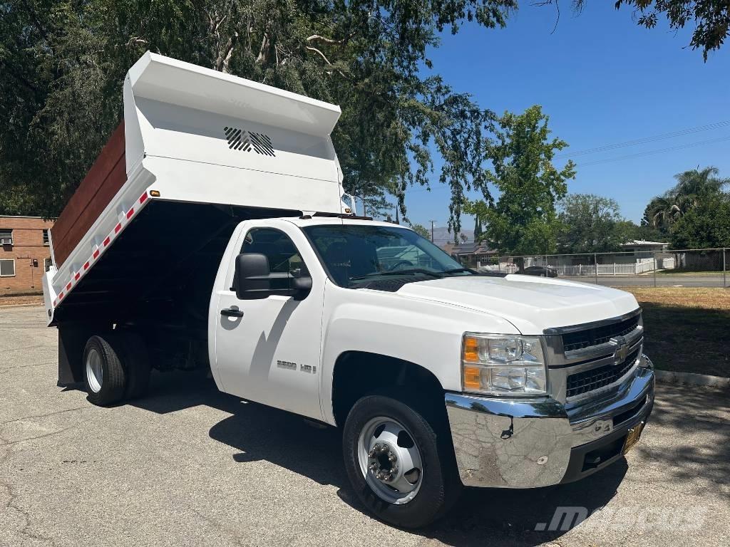 Chevrolet 3500 HD Camion benne