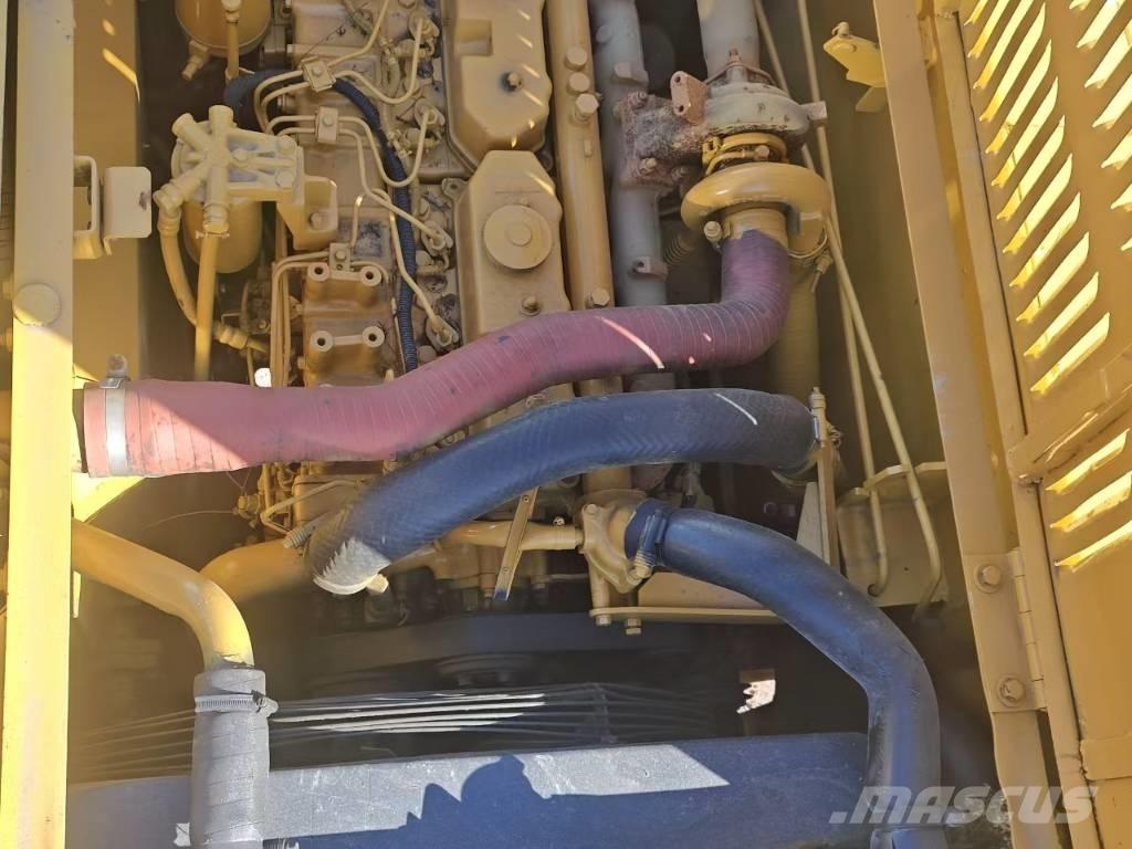 CAT 320 Pelle sur chenilles