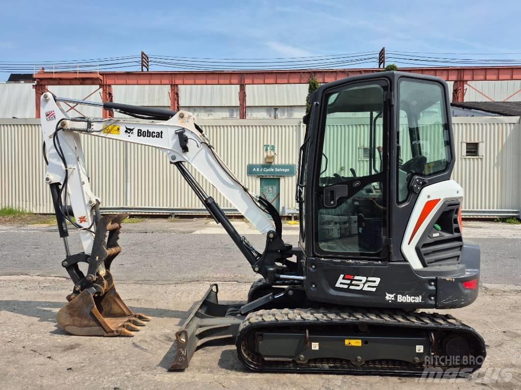 Bobcat E 32i Mini pelle < 7t