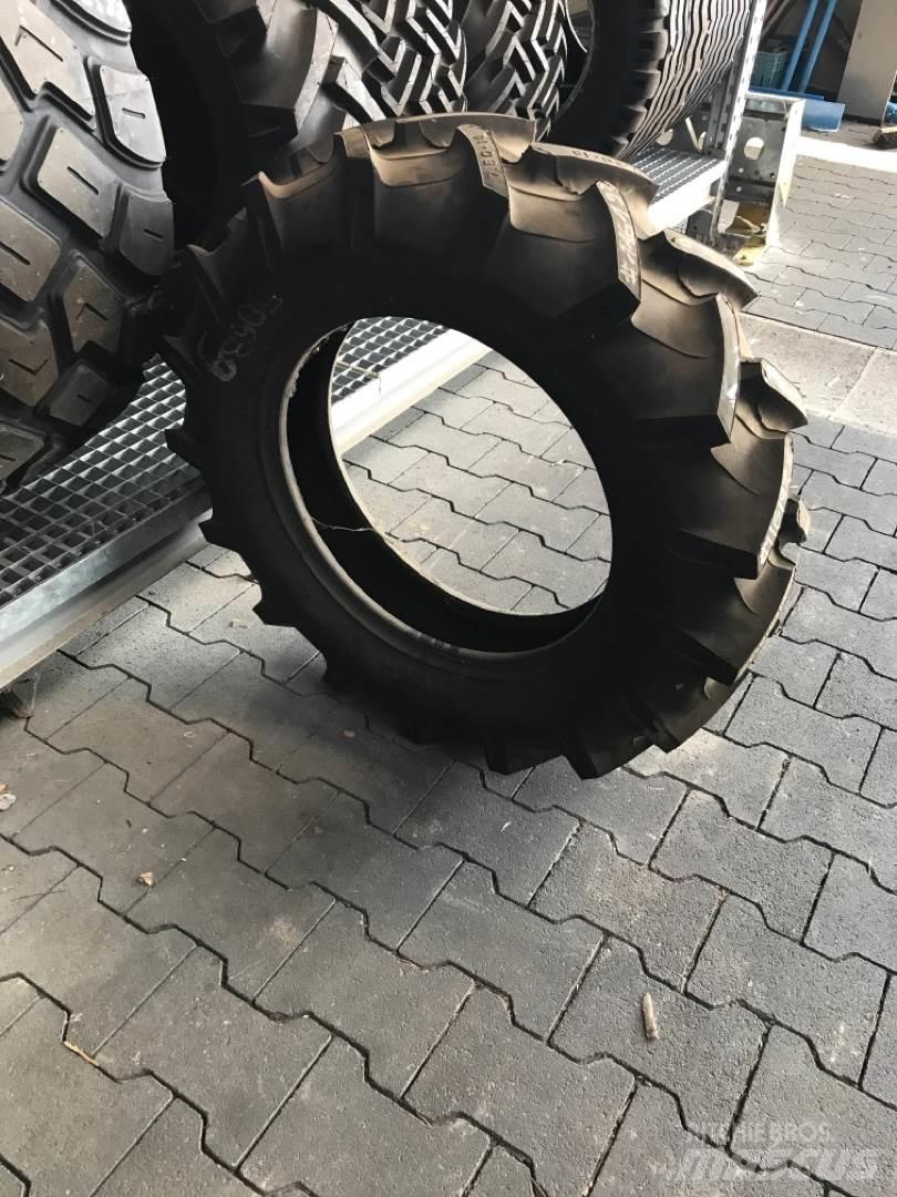 Pirelli 7.50-18 Pneus, roues et jantes