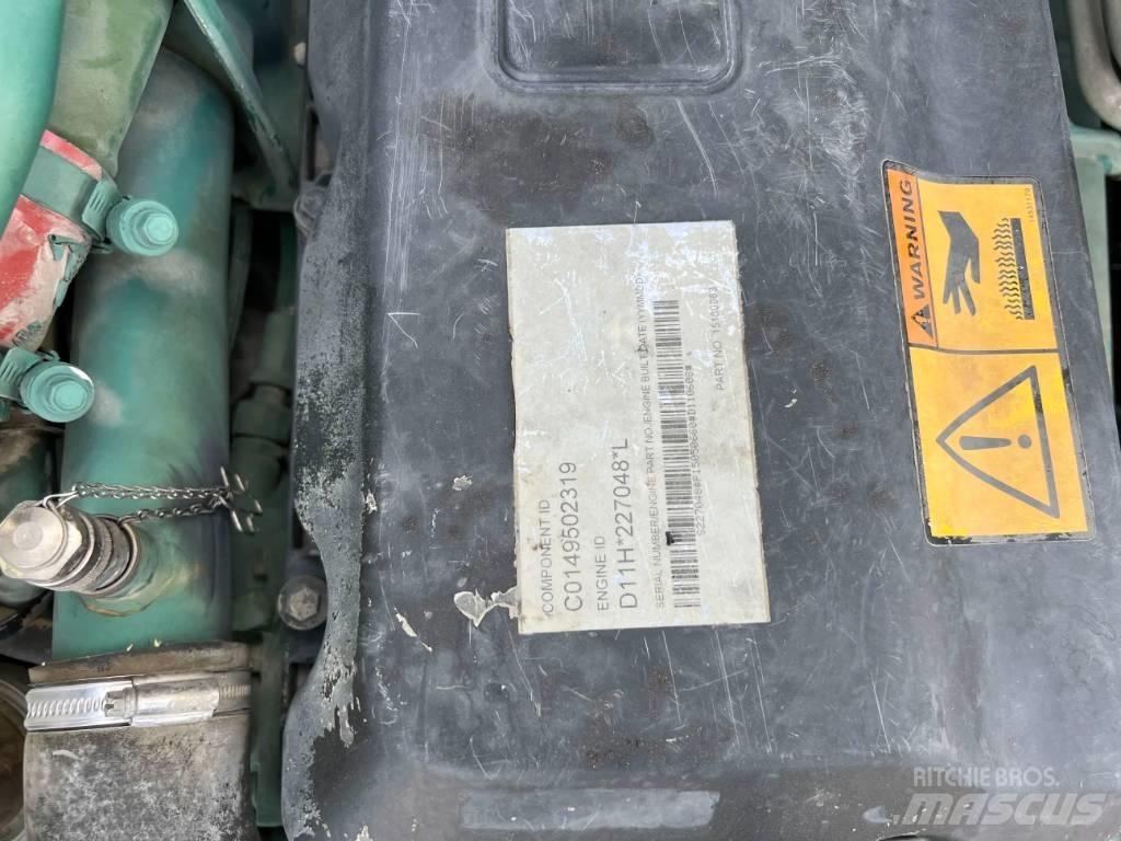 Volvo A25F Tombereau articulé