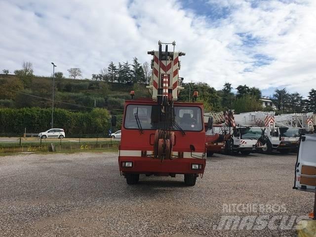 Rigo RTT600 Grues mobiles