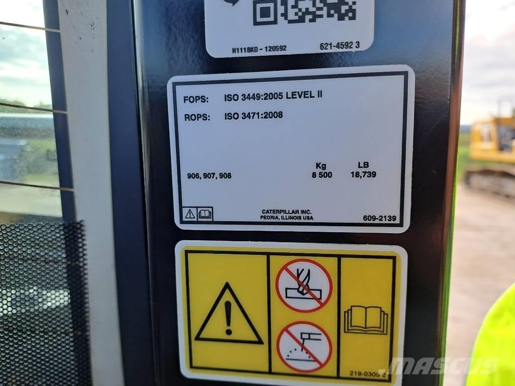 CAT 906 (Bucket + Forks) Chargeuse sur pneus