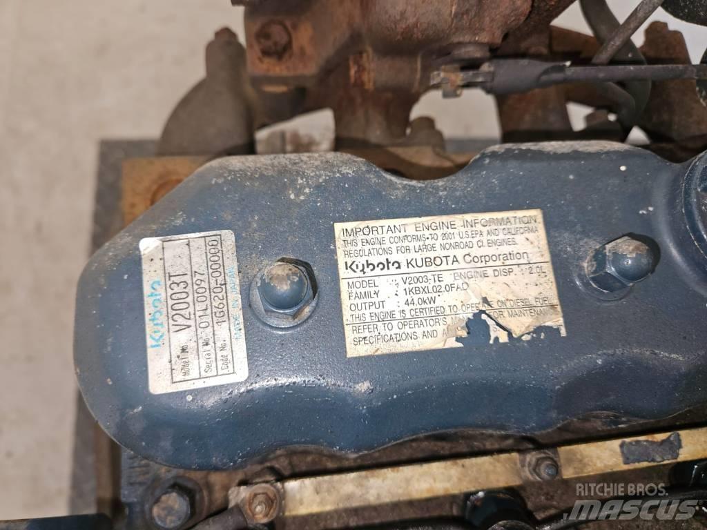 Kubota V 2003 T Moteur