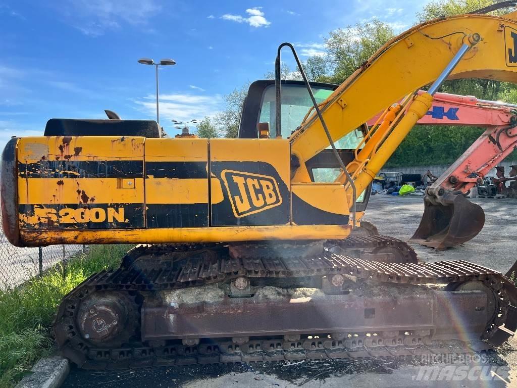 JCB JS 200 Pelle sur chenilles