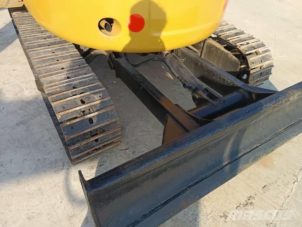 CAT 303.5 E CR Mini pelle < 7t