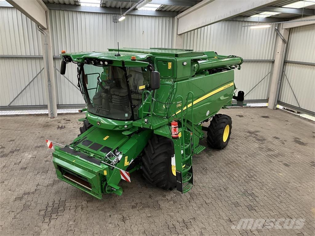 John Deere T560 Moissonneuse batteuse