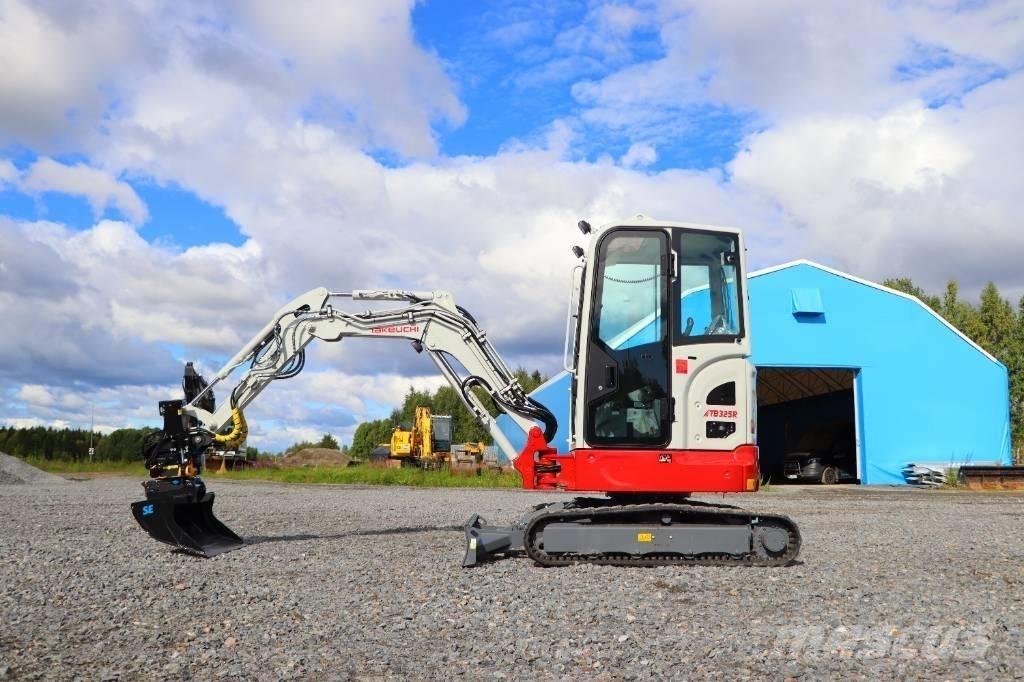 Takeuchi TB325R Mini pelle < 7t