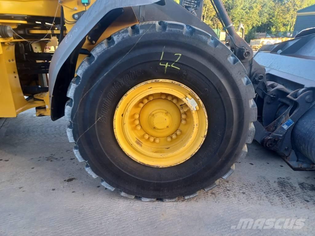 Volvo L120H Chargeuse sur pneus