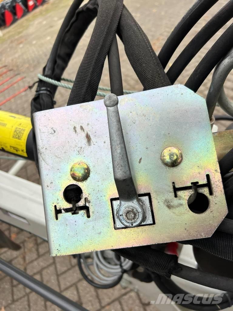 CLAAS Liner 2900 Andaineur