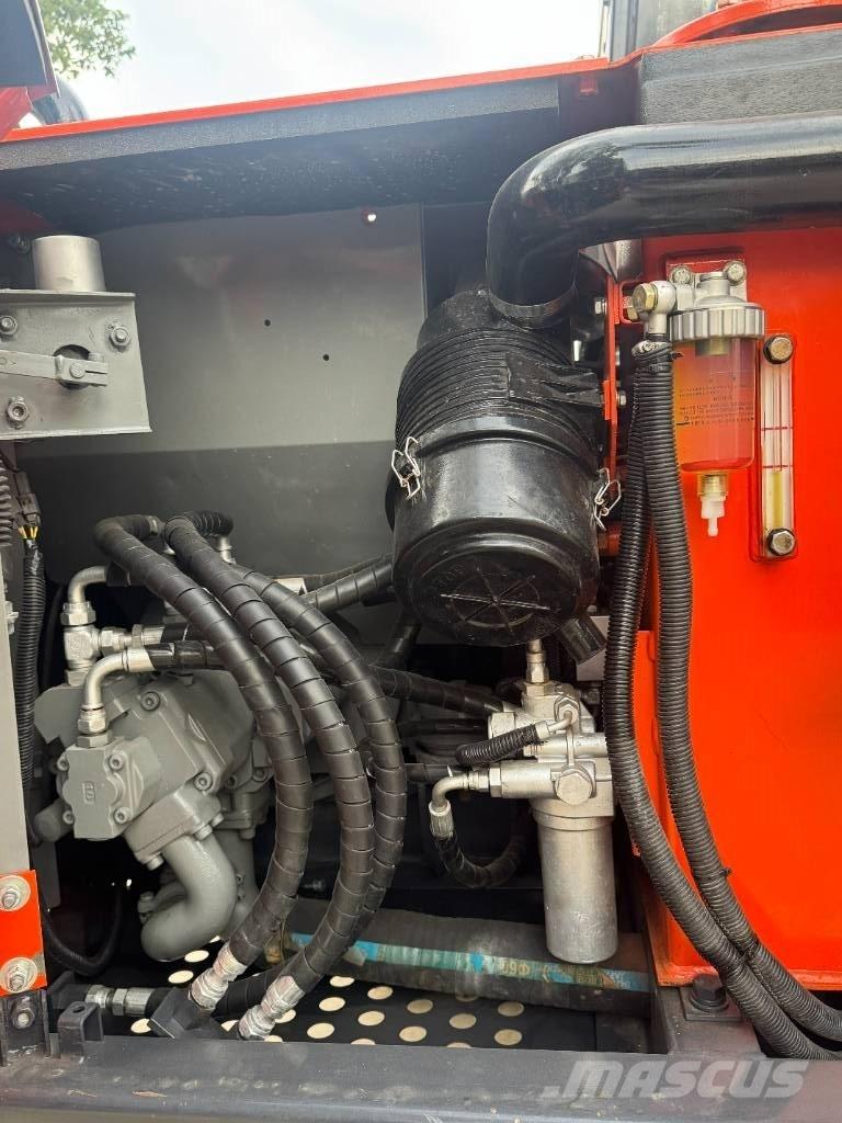 Hitachi ZX 70 Mini pelle < 7t